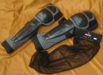 foxshinpadset-webop400.jpg
