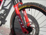 felt roja detalle.jpg