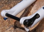 Fox_Racing_Shox_2009_15QR_detail2-798-99.jpg
