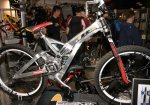 bikeshow05_beone_big.jpg