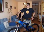 yo con mi bici.JPG