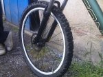 rueda de alante de la conor.JPG