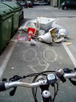 carril con escombros.jpg