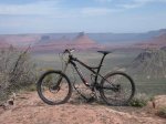 S-Works_Enduro_SL_Carbon_Marketing_Shot.jpg