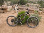 Even_a_monkey_can_rock_on_the_Enduro_%20SL.jpg