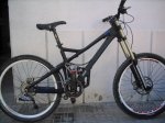 GIANT 001.jpg
