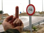 que le den al prohibido bicis de la 501.jpg