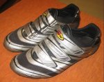 casco y botas 001.JPG