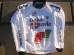 Arropa. Txirrindularitza wind-tes txaketa1.jpg