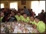 Sentados al mesa 4.jpg
