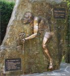 Liege09pe-Preview-merckxstatue.jpg