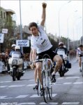 kelly-parisnice[1].jpg