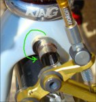 eebolt[1].jpg